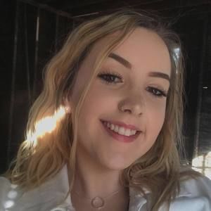 Meet your Posher, Avery